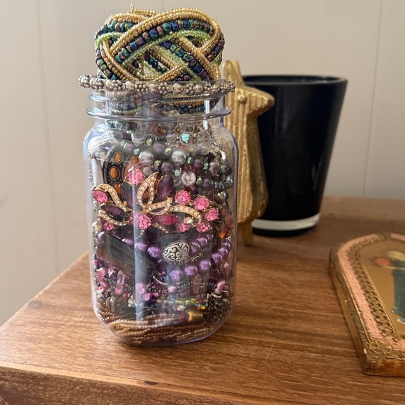 Mystery Jewelry jar - Royal purples and browns w/vintage rhinestones+16oz - Picture 2 of 8